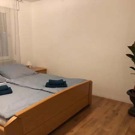 Zentral Von 1 Bis Zum 9-10 Schlafplaetze * Siegen